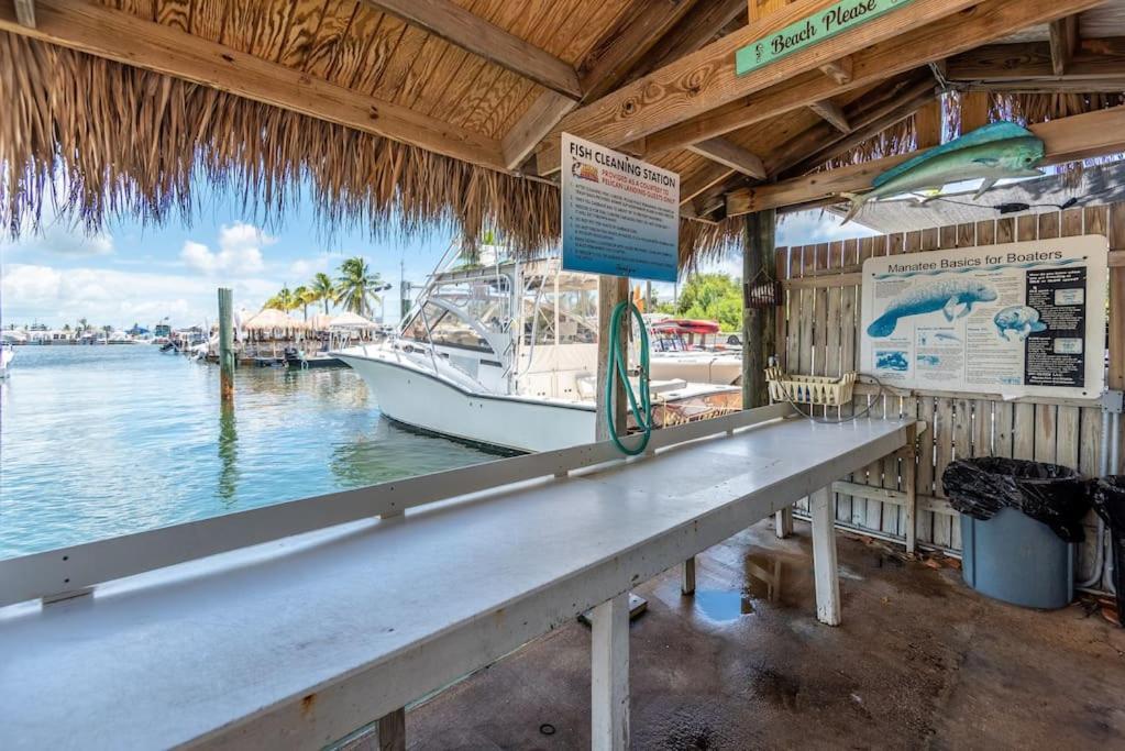 St Kitts - Downtown Waterfront Penthouse Pool Dock Parking Villa Key West Eksteriør bilde