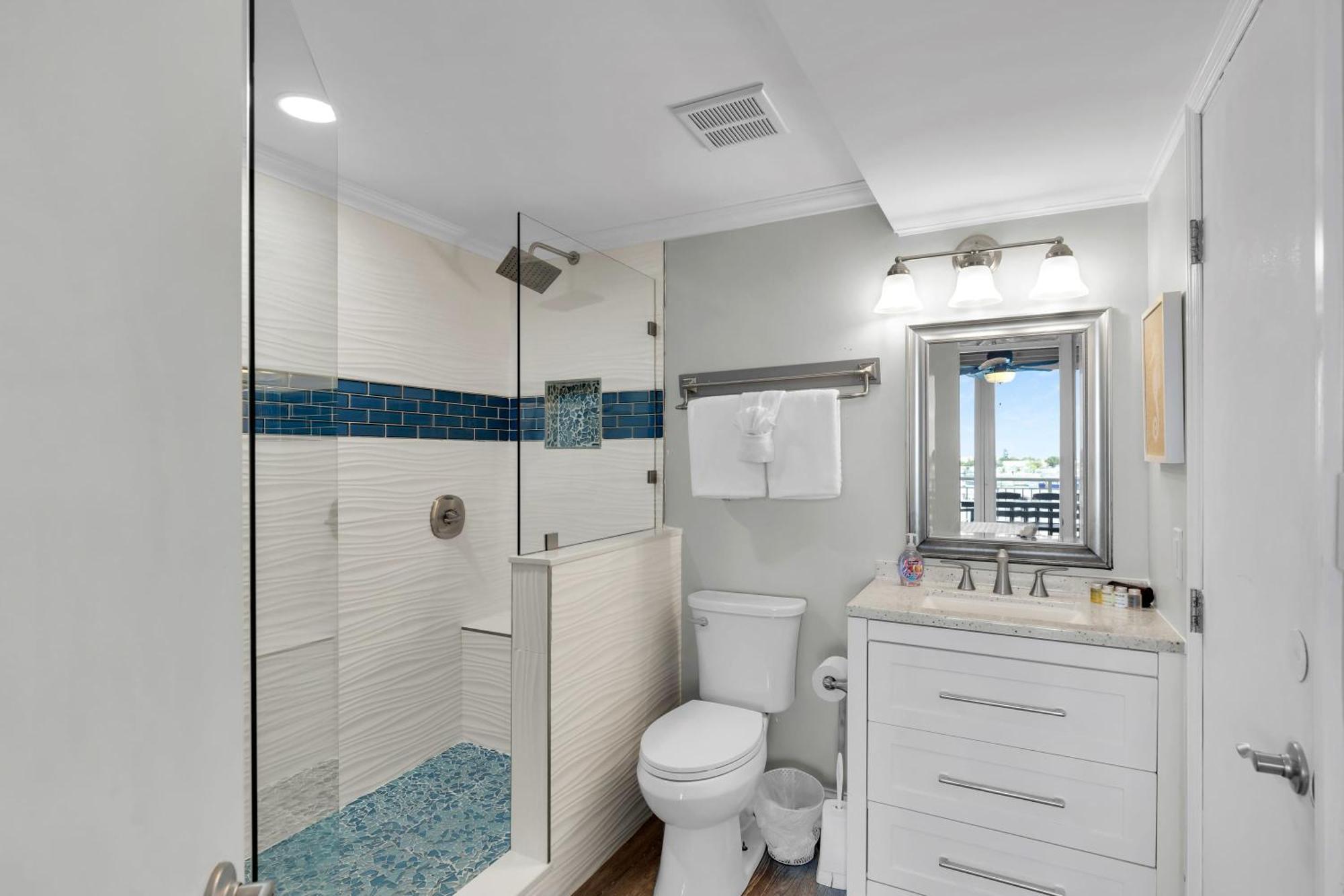 St Kitts - Downtown Waterfront Penthouse Pool Dock Parking Villa Key West Eksteriør bilde