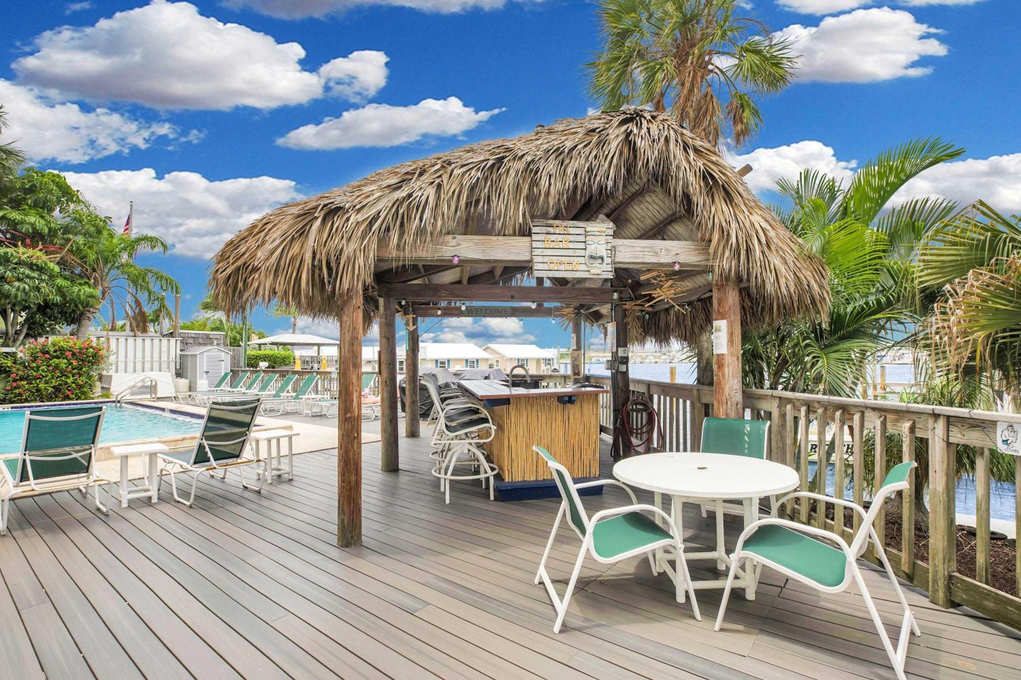St Kitts - Downtown Waterfront Penthouse Pool Dock Parking Villa Key West Eksteriør bilde